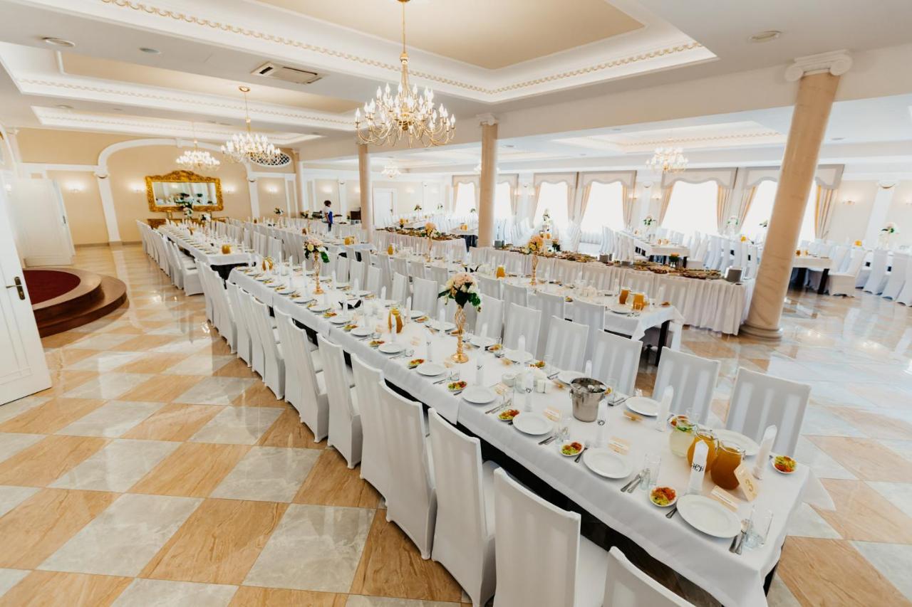 Hotel Korczowa Mlyny  Eksteriør billede
