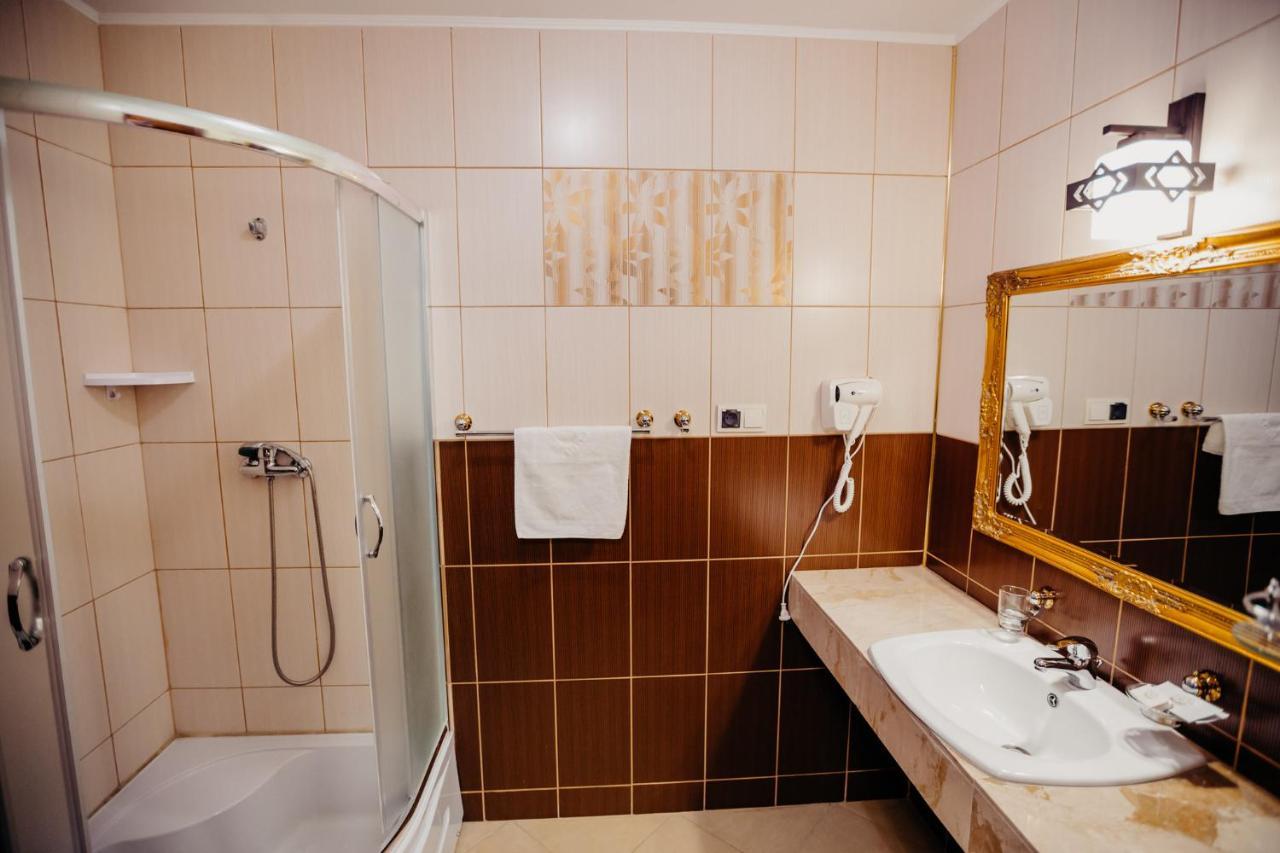 Hotel Korczowa Mlyny  Eksteriør billede