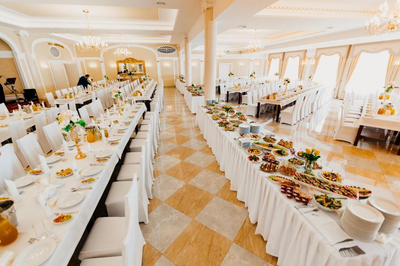 Hotel Korczowa Mlyny  Eksteriør billede
