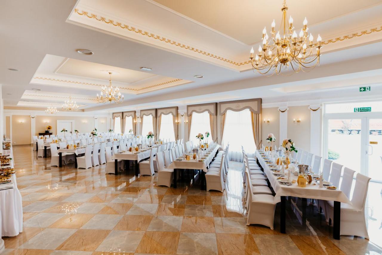 Hotel Korczowa Mlyny  Eksteriør billede