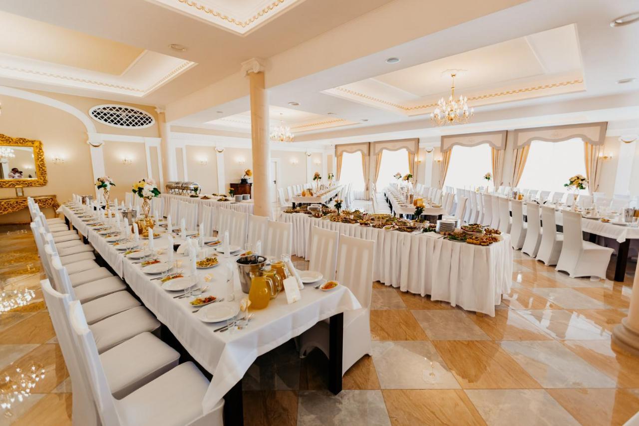 Hotel Korczowa Mlyny  Eksteriør billede