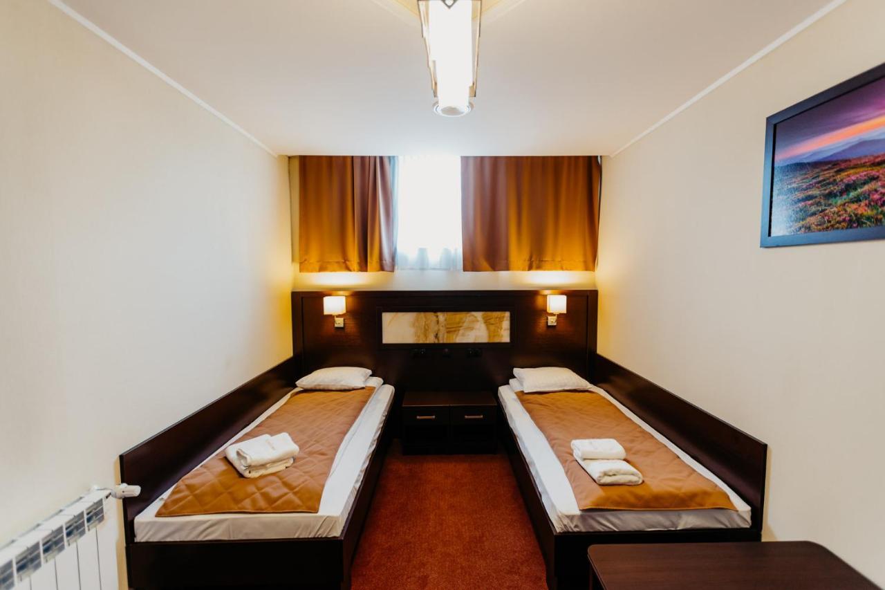 Hotel Korczowa Mlyny  Eksteriør billede