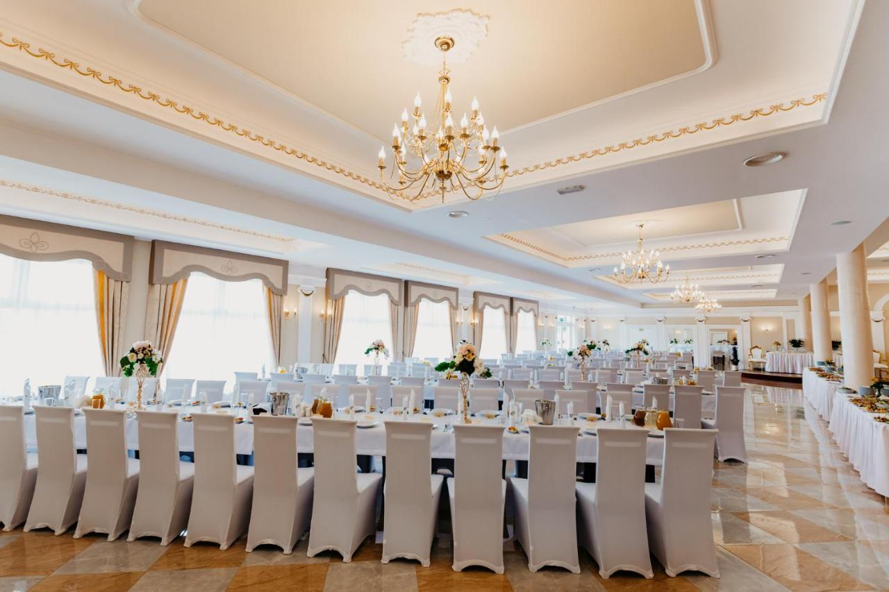 Hotel Korczowa Mlyny  Eksteriør billede