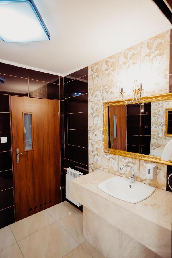 Hotel Korczowa Mlyny  Eksteriør billede